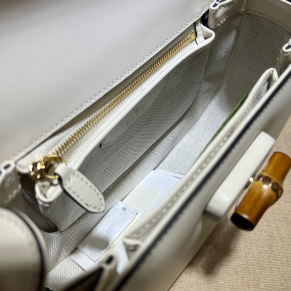 G*u*i small top handle bag with bamboo