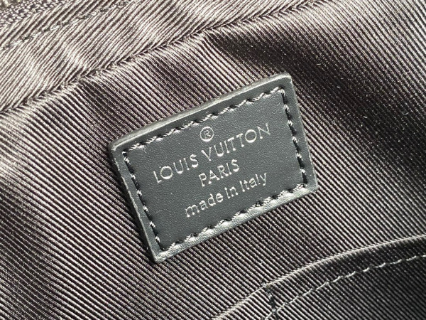 l0*is V*t0n trio messenger