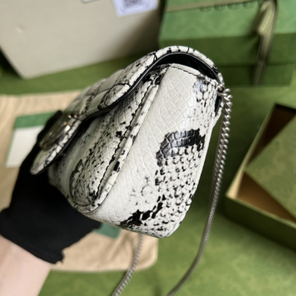 g*u*i gg marmont python S*per mini bag