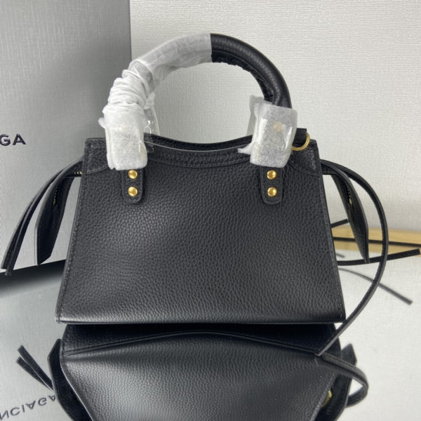Ba*len*cia*ga neo classic mini top handle bag