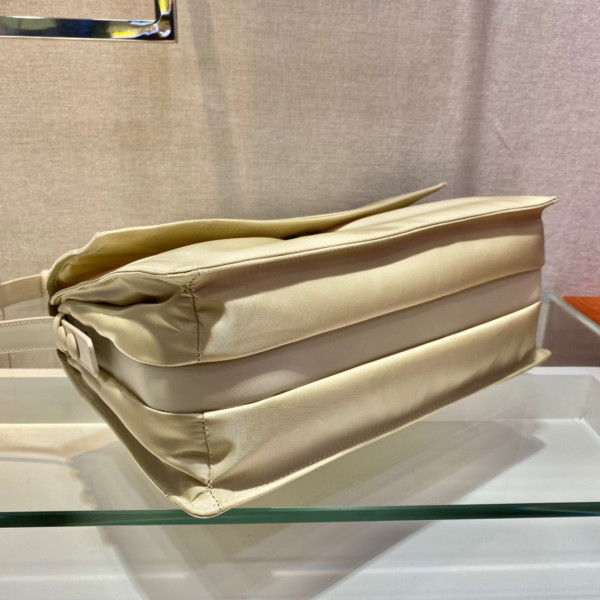 Pra*a medium padded nylon shoulder bag