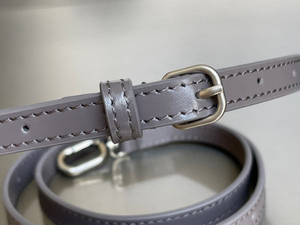 Ba*len*cia*ga hourglass