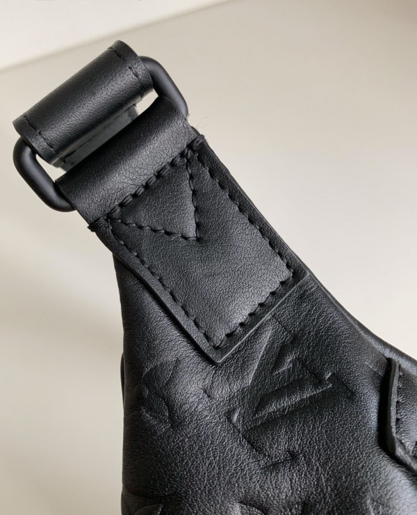 l0*is V*t0n discovery bumbag