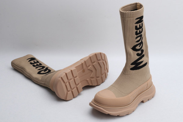 ale*d*r M*Q*en graffiti knit tread slick boot