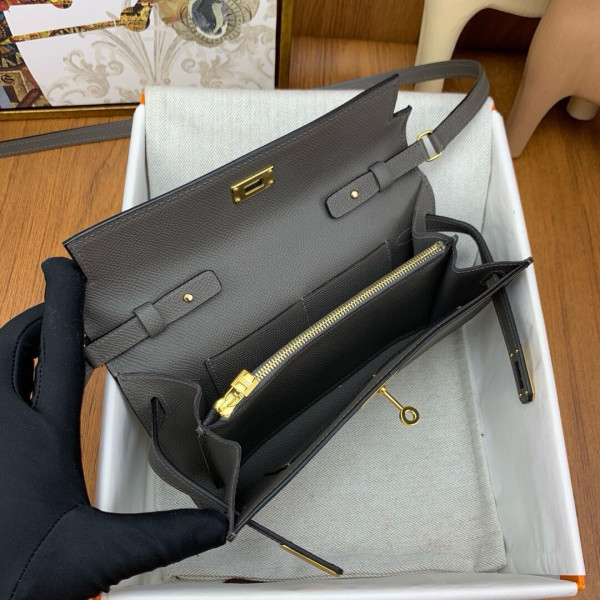 H**mes kelly classique to go wallet