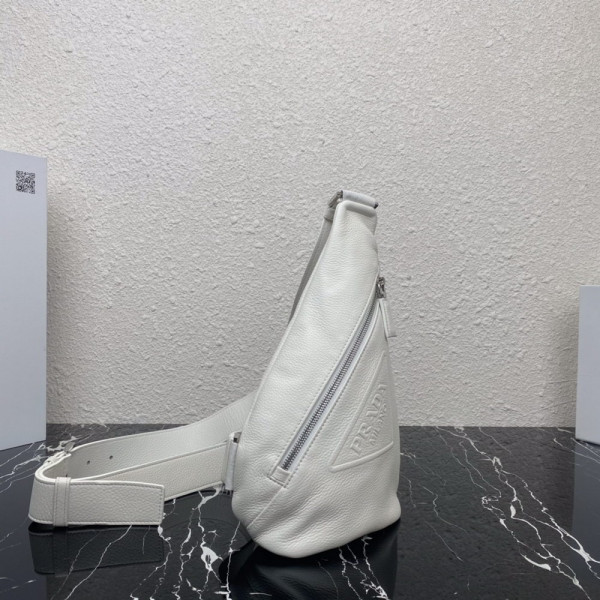 Pra*a cross leather bag