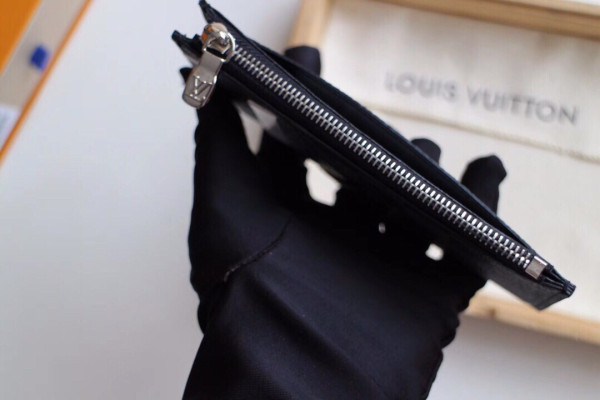 l0*is V*t0n coin card holder