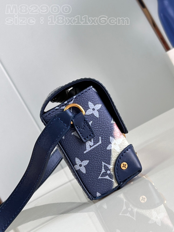 l0*is V*t0n steamer messenger