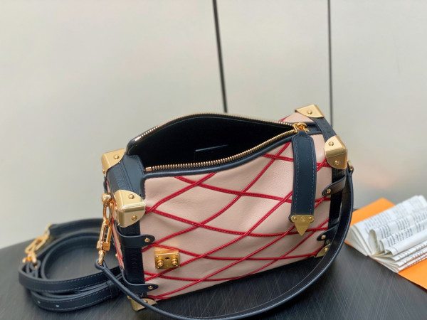 l0*is V*t0n side trunk pm-21*14*6cm