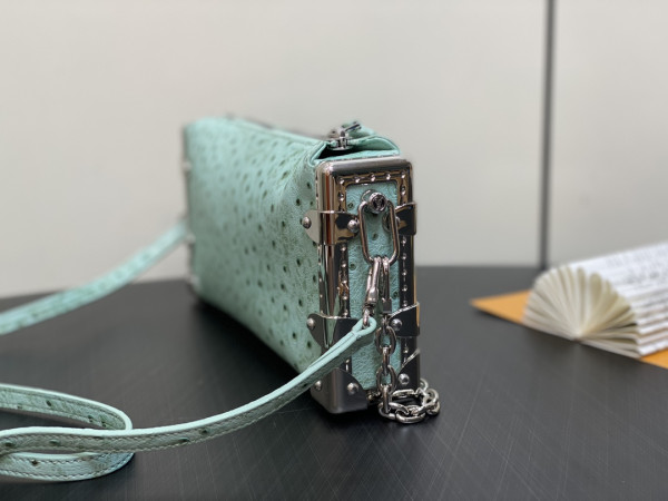 l0*is V*t0n slim trunk-23*12*4cm