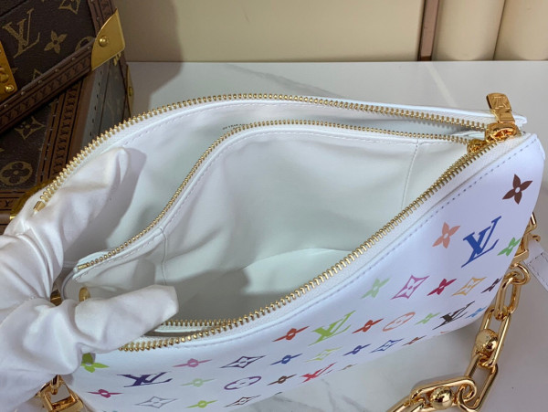 l0*is V*t0n coussin bb