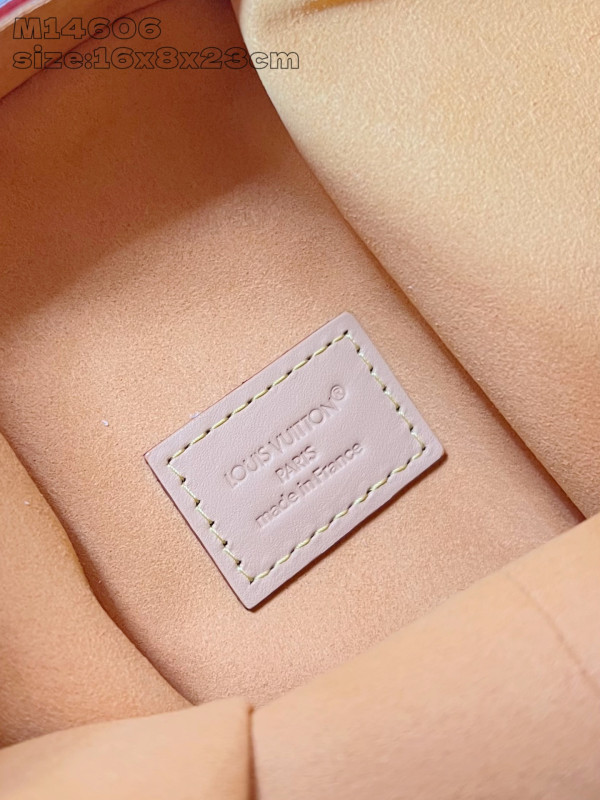 l0*is V*t0n side trunk mm-23.5*16*8.5cm